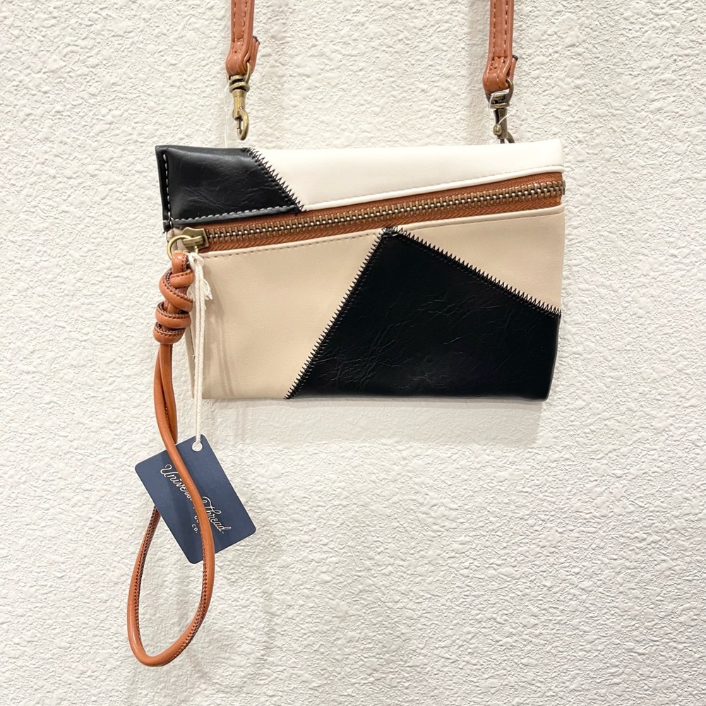 NWT! UNIVERSAL THREAD Patchwork Crossbody/Wristlet Mini Bag!